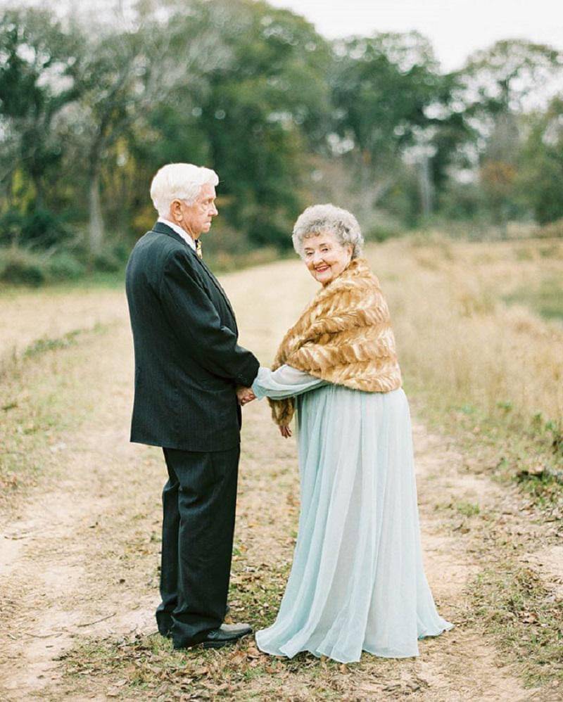 http://cdn.idntimes.com/content-images/post/20160802/elderly-couple-married-for-63-years-love-photoshoot-shalyn-nelson-wanda-joe-30-28375d29c146cbf7c08ed6e81259e845.jpg