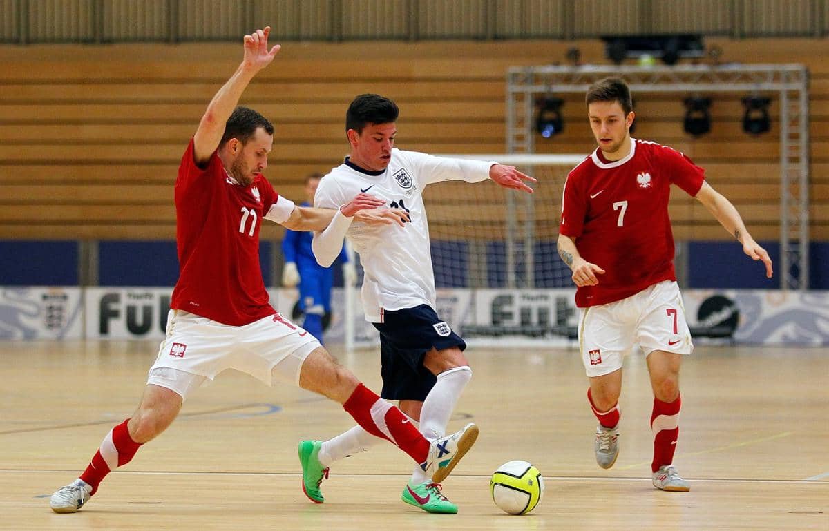 https://cdn.idntimes.com/content-images/post/20170418/england-futsal-4-45ba5d195306eab31779638e5a2132e2.jpg