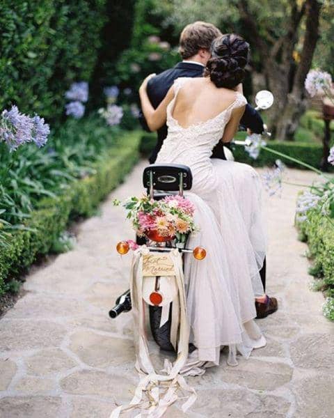 https://cdn.idntimes.com/content-images/post/20170412/floral-decor-detail-for-motorcycle-a1c00c34c26ea0a14620d4ba8f94282c.jpg