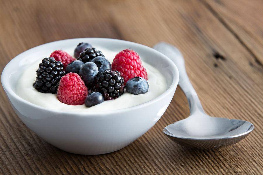 http://cdn.idntimes.com/content-images/post/20160413/fresh-yogurt-and-berries-93338c0ca9fcfb86fa580bfaeaa0f6f6.jpg