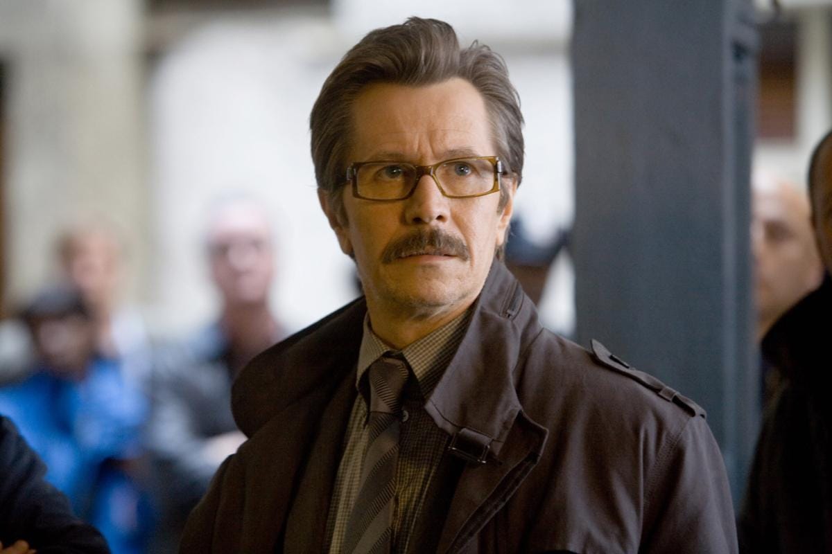 http://cdn.idntimes.com/content-images/post/20160726/gary-oldman-commissioner-gordon-7c024fa6d3c8967cc5c458933055ab79.jpg