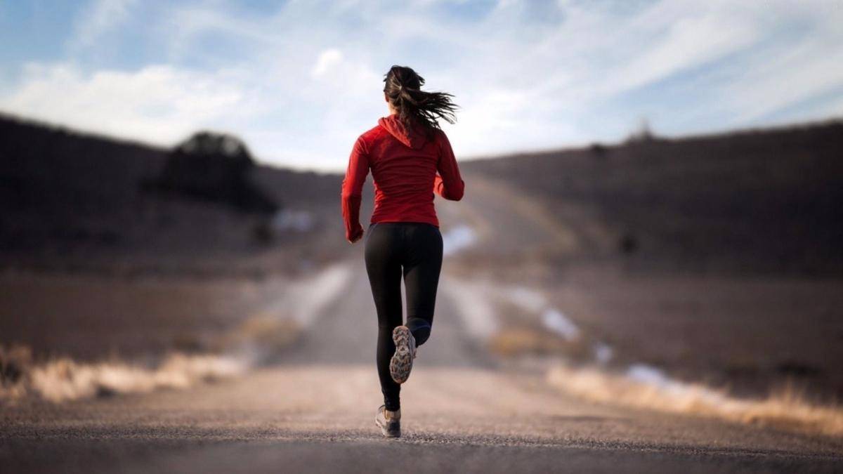 http://cdn.idntimes.com/content-images/post/20160303/girl-jogging-full-hd-wallpaper-download-jogging-photos-free-700fe44cc130182a6c4c2bc0a50c1c0f.jpg