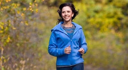 https://cdn.idntimes.com/content-images/post/20161225/girl-jogging-photo-b6776caf025e3044f1faacd8ebd8b819.jpg