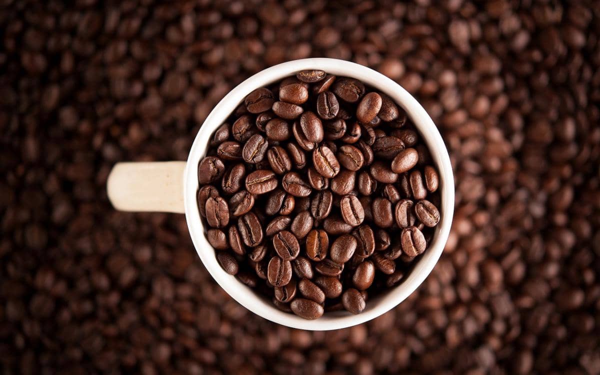 https://cdn.idntimes.com/content-images/post/20161118/grains-coffee-bean-cup-macro-drink-pattern-fullscreen-desktop-wallpaper-13ac73b6ba4766cc5ded425a6f19d8bd.jpg