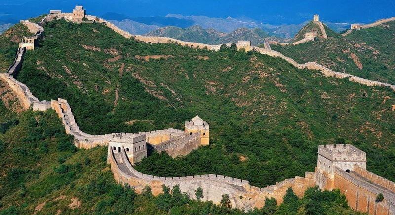 https://cdn.idntimes.com/content-images/post/20160915/great-wall-of-china-02-c2cbf5de2e992f21e773674d9f0436c0.jpg