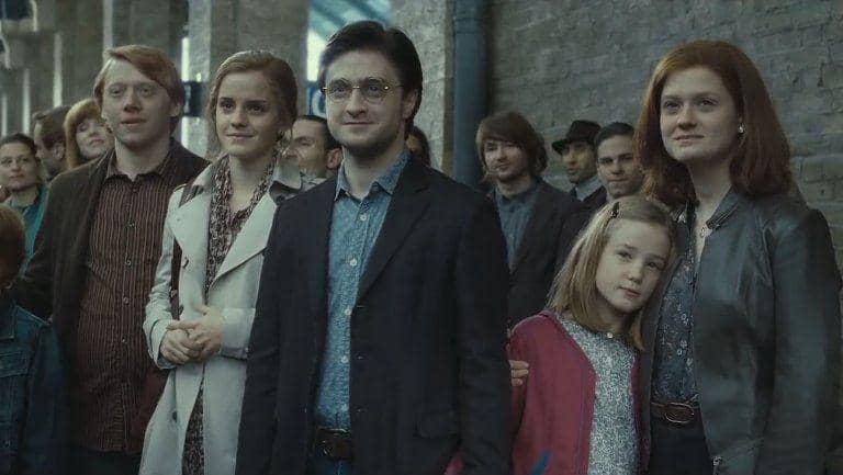 http://cdn.idntimes.com/content-images/post/20160212/harry-potter-deathly-hallows-epilogue-scene-still-4a3a07b9c660c6585108832abfeaac29.jpg