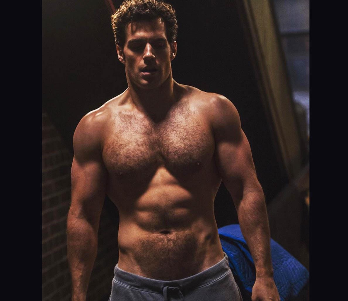 http://cdn.idntimes.com/content-images/post/20160815/henry-cavill-superman-instagram-main-df88dfef0cbf4d7b9d5c2ff72a740259.jpg