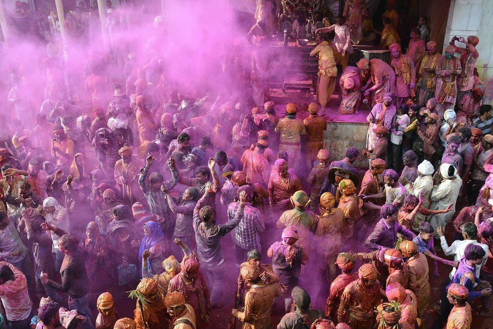 https://cdn.idntimes.com/content-images/post/20170312/holi-1-ea65b5011fa1a8d6abbbf5fa69b1f96f.jpg