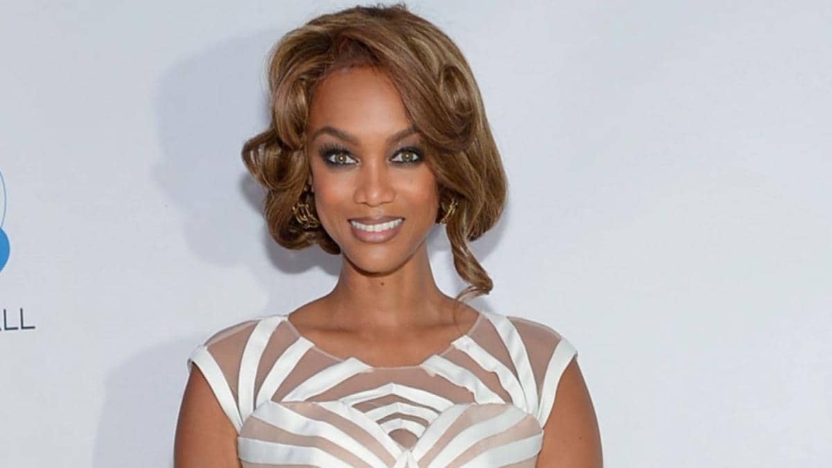 http://cdn.idntimes.com/content-images/post/20160513/hulu-a07-tyrabanks-012816-a10075363da00f385e9b3e84c4b06cdc.jpg