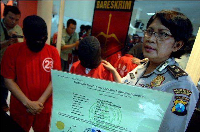 http://cdn.idntimes.com/content-images/post/20151104/ij-metronews.jpg