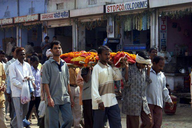https://cdn.idntimes.com/content-images/post/20170221/india-11-10-079a-640x428-a5f43baf21dd2d3517288bfefcab15d7.jpg