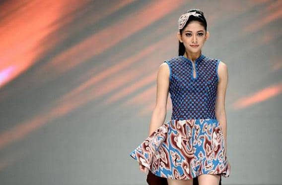 http://cdn.idntimes.com/content-images/post/20150827/indonesiamengeluh6_batik.jpg