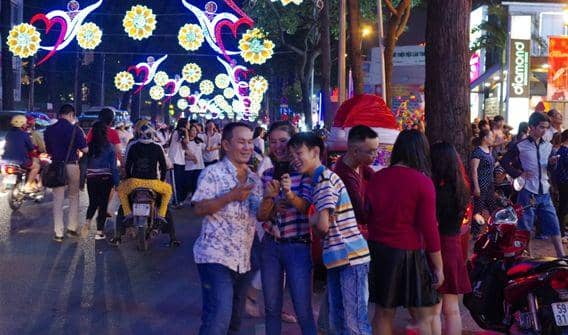 http://cdn.idntimes.com/content-images/post/20151221/jalan-jalan-talkvietnam-3272c1774a8e4655f97544bebe9d7c02.jpg