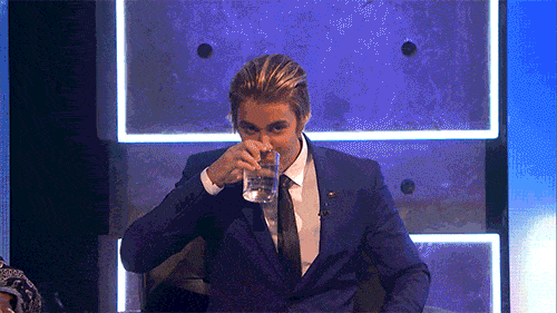 http://cdn.idntimes.com/content-images/post/20160502/justin-bieber-water-drink-gif-1427770269-1436971466-e6fc336724ca233f9aedb74c077807d4.gif