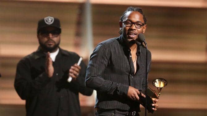 http://cdn.idntimes.com/content-images/post/20160218/kendrick-lamar-grammy-awards-08c34e88bec9e1219278fe0ceba93e48.jpg