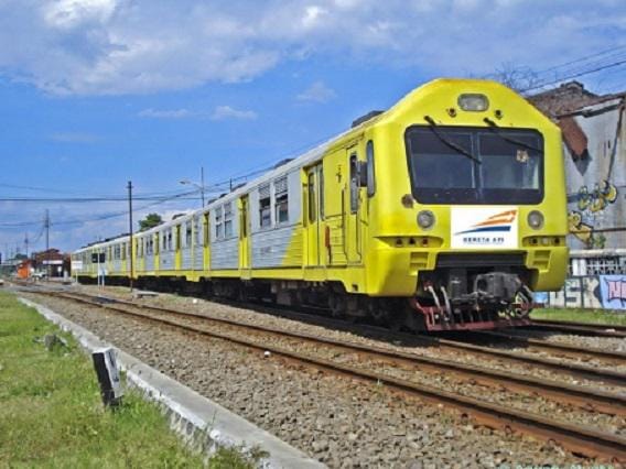 http://cdn.idntimes.com/content-images/post/20150829/kereta9_reshedule.jpg