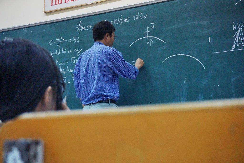 https://cdn.idntimes.com/content-images/post/20180413/kuliah9-c31cb21ac767251a856b75902915ab1b.jpg