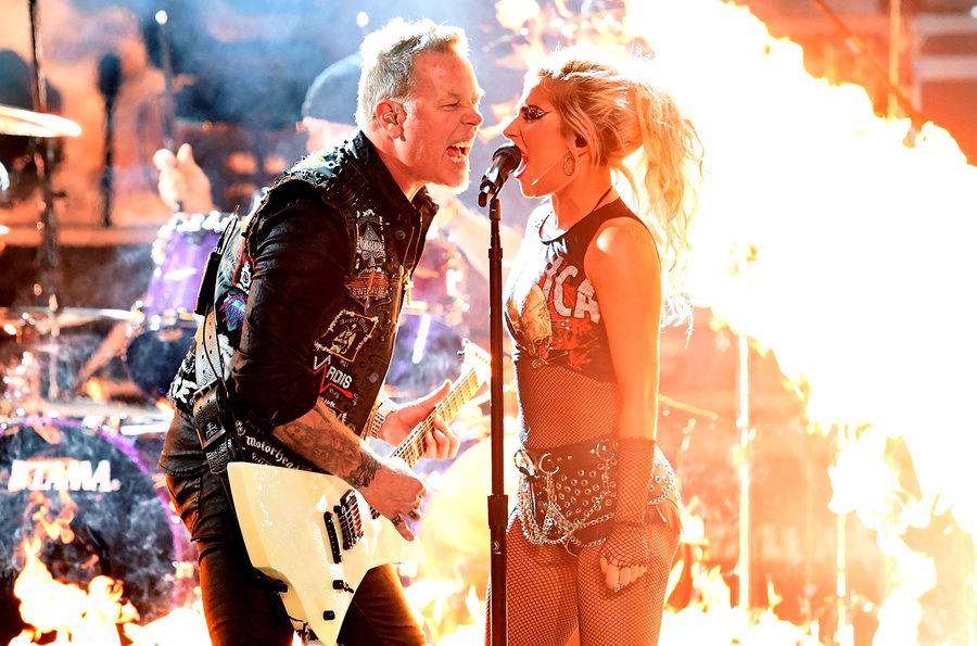 https://cdn.idntimes.com/content-images/post/20170213/lady-gaga-feat-metallica-c5392592af4f5c2e5f4699e4f01085c0.jpg