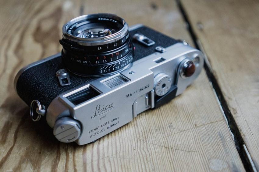 https://cdn.idntimes.com/content-images/post/20161117/leica-m4-a4c6fa3e1f092b358b7b5d3418e1b2fa.jpg
