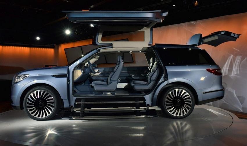 https://cdn.idntimes.com/content-images/post/20161208/lincoln-navigator-fee64c38794c196df244a37a8a255211.jpg