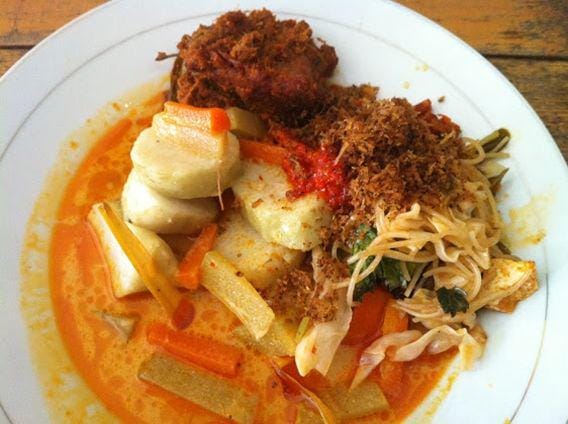 http://cdn.idntimes.com/content-images/post/20151124/lontong-thecasualhopper-2e692dae7558e3f8c27d20969aa21b46.jpg