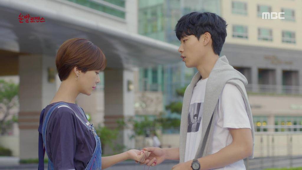 https://cdn.idntimes.com/content-images/post/20170516/luckyromance11-00013-ca0b995fe5b8c1ca4e03b29b460d9740.jpg