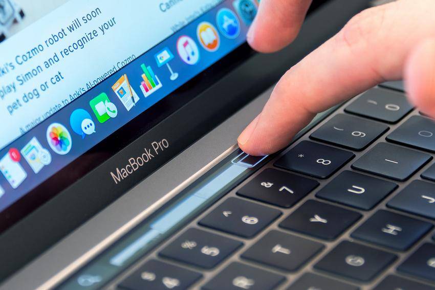 https://cdn.idntimes.com/content-images/post/20170309/macbook-4-fab18d5edf7915a824e6a5a3ac4126a6.jpg