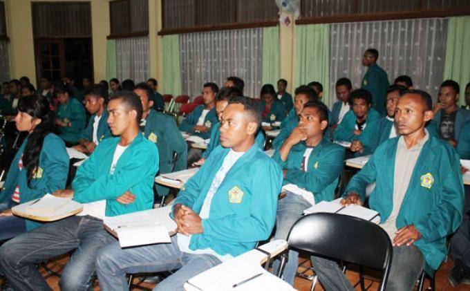 http://cdn.idntimes.com/content-images/post/20151222/mahasiswa-unwira-01-1d18c16da03f6bbd4842464ffb34f43a.jpg