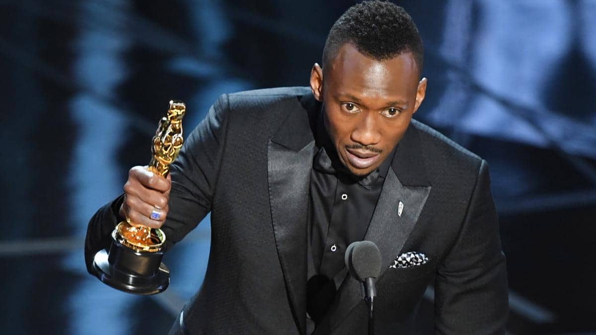 https://cdn.idntimes.com/content-images/post/20170227/mahershala-ali-48448862b40b0d5f988cc81a3c16357e.jpg