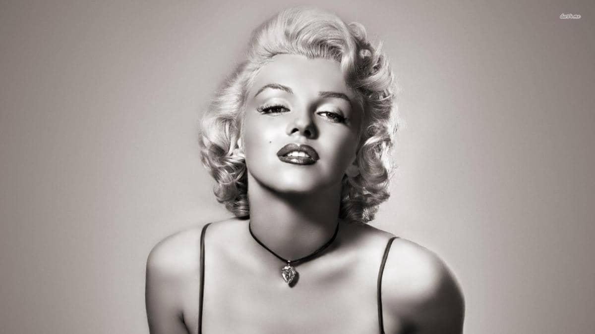 https://cdn.idntimes.com/content-images/post/20160827/marilyn-monroe-wallpaper-4-1802582369bd5e41a1a40e8e116a045f.jpg