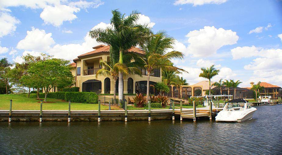 https://cdn.idntimes.com/content-images/post/20170209/markus-hartwich-cape-coral-2-f6a5f68a6420d076d25b2e52555eb777.jpg