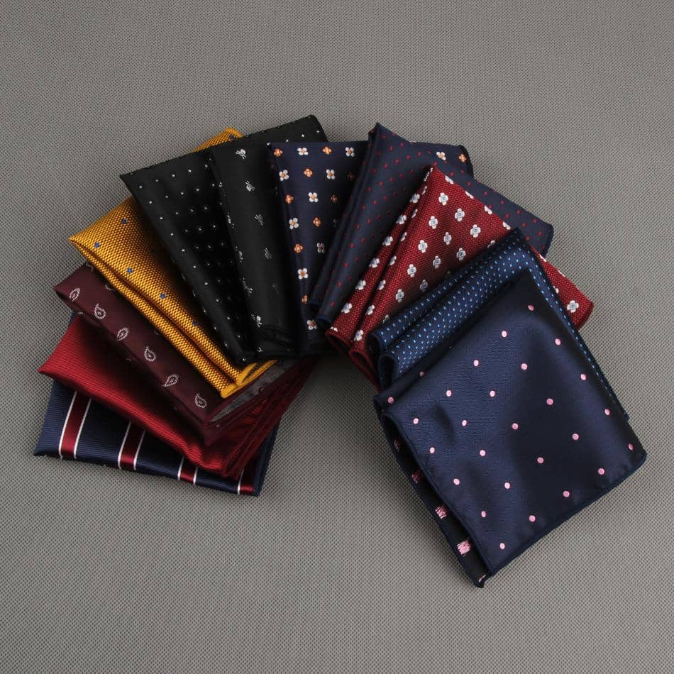 https://cdn.idntimes.com/content-images/post/20170107/men-s-printing-patterns-pocket-squares-colorful-14f1022e0b64c05ad4222954883afe1b.jpg