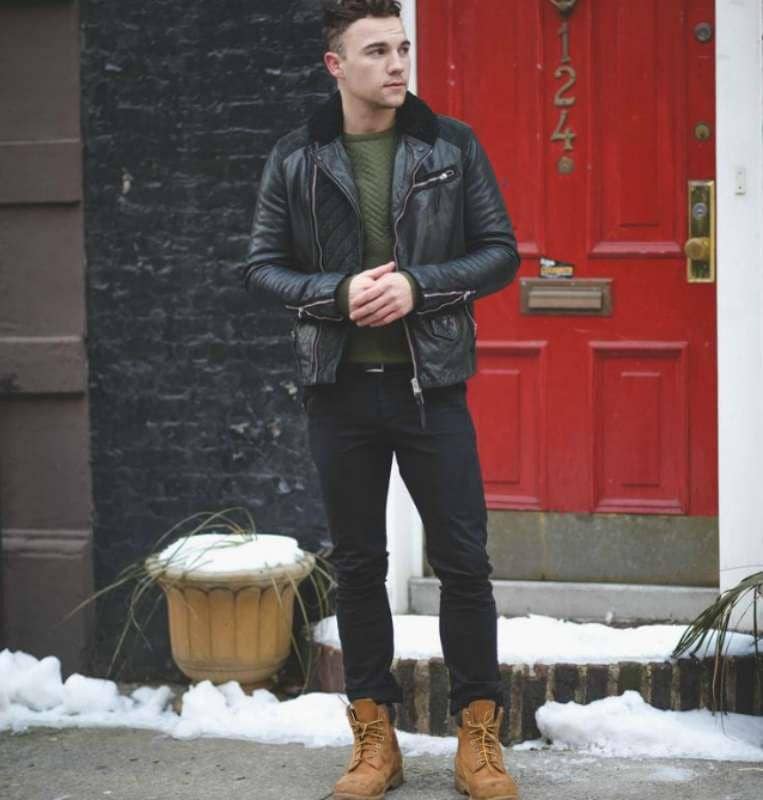 https://cdn.idntimes.com/content-images/post/20170421/mens-timberland-boots-street-style-c5d3f7eb9547b48c717370f676e1b1fb.jpg