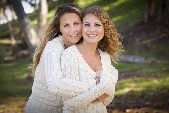 http://cdn.idntimes.com/content-images/post/20160117/mother-and-daughterpreview-8fd6c0de3ffafcbc65338d12b62f87d3.jpg