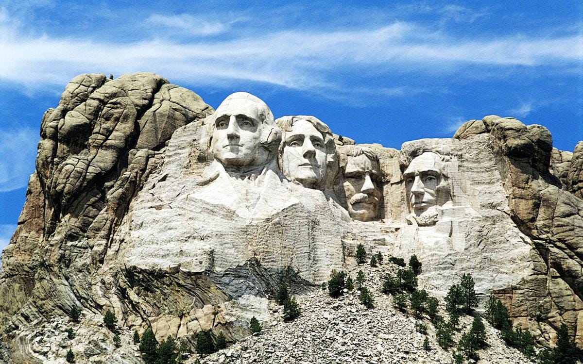 https://cdn.idntimes.com/content-images/post/20160915/mount-rushmore-south-dakota-wide-eef89297364ad18e7d8e6f9b0de22618.jpg