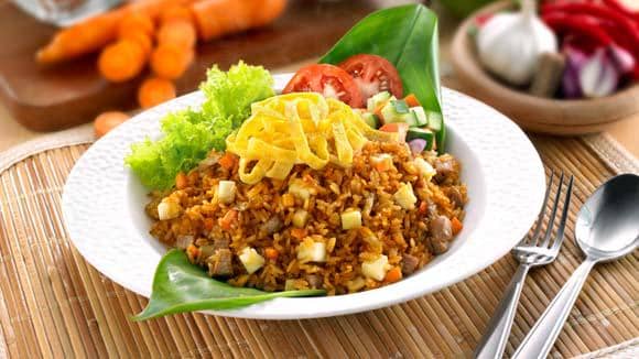 https://cdn.idntimes.com/content-images/post/20170104/nasi-goreng-mangga-resep-7-622-326x580-f2eb91147a5f4547f1f2f34e5bf0523f.Jpeg