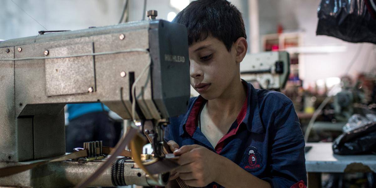 https://cdn.idntimes.com/content-images/post/20161025/o-child-labour-facebook-393c14b68bfcc1c4dce0c6defae62a86.jpg