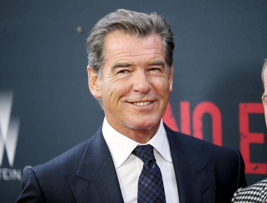 https://cdn.idntimes.com/content-images/post/20170223/pierce-brosnan-93e8f9b3903c3ca293f0fb1e743d81e3.jpg