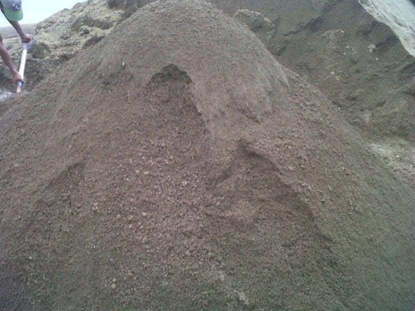 https://cdn.idntimes.com/content-images/post/20160909/pilihan-pasir-untuk-bahan-bangunan-b335290458faf6e06478fe19e25813f1.jpg