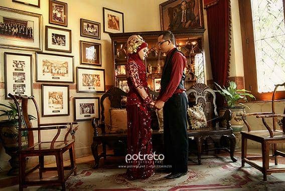 http://cdn.idntimes.com/content-images/post/20151117/prewedhos-c42a0b68bfaa80e50fff0cb695b6b753.jpg