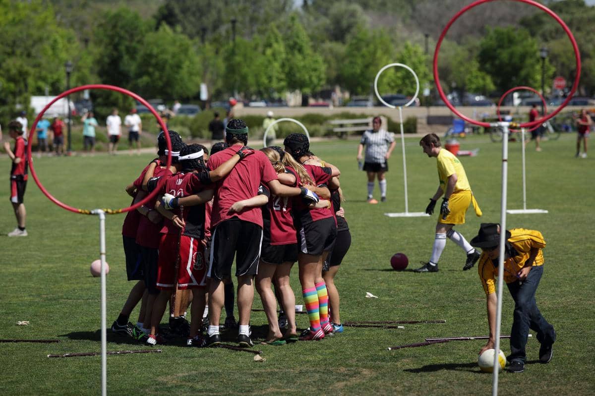 https://cdn.idntimes.com/content-images/post/20170112/quidditch-world-cup-south-carolina-4ecb9f16d420fa0575ca84e5f8a39107.jpg