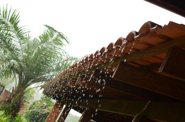 http://cdn.idntimes.com/content-images/post/20151104/rain5.jpg