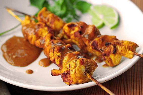 http://cdn.idntimes.com/content-images/post/20151219/sate-ayam-4fee5022c3b8bb174cf79cf61839523f.jpg