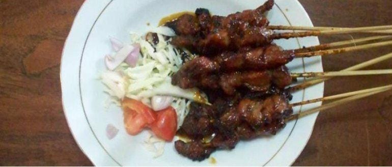 https://cdn.idntimes.com/content-images/post/20170203/sate-kambing-muda-moro-seneng-770x328-27f6a1451e364f7f357bae7be13cc308.jpg