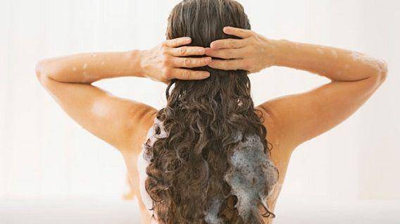 http://cdn.idntimes.com/content-images/post/20160123/shampoo-long-hair-650x365-b3f0cad3e66b78e1776778f0fba5fd07.jpg
