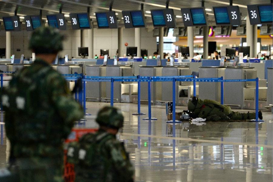 http://cdn.idntimes.com/content-images/post/20160613/shanghai-airport-bombing-c597ae5b0c8cc503662dccb1efebb3c1.jpg