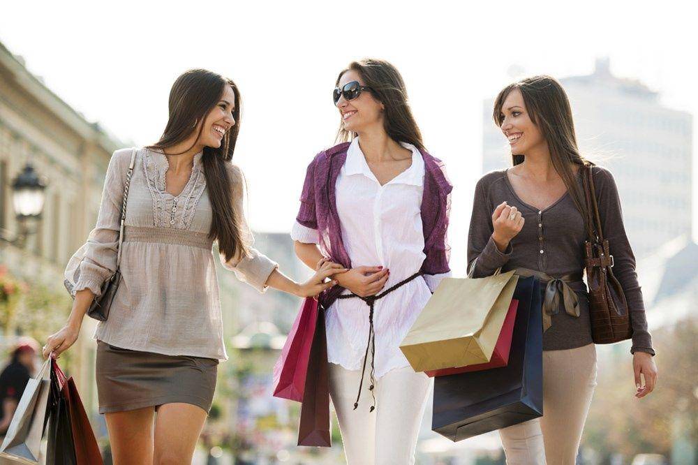 https://cdn.idntimes.com/content-images/post/20160530/shopping-3ece2379a1eef57c0a0163b1a6ced459.jpg