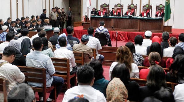 https://cdn.idntimes.com/content-images/post/20170512/sidang-ahok-7452b24e3356e6852ce634e3f4742c65.jpg