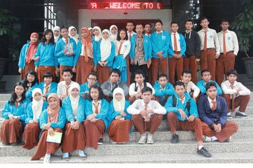http://cdn.idntimes.com/content-images/post/20160106/sman-1-kediri-1875-20130205074657-0fcb6552a1c357560d2c1df363182848.jpg