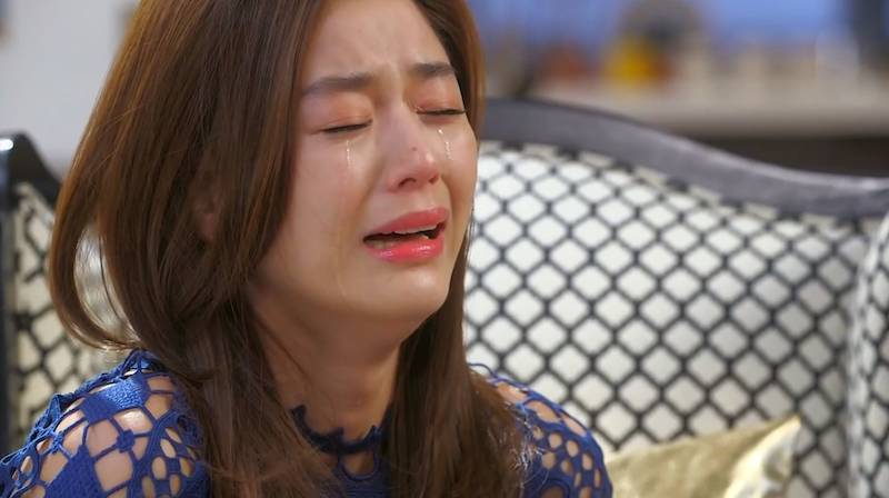https://cdn.idntimes.com/content-images/post/20170323/song-yi-cry-dress-5c2b1035276879be263617d85a26f036.png